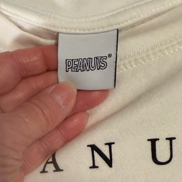 Peanuts Ivory Sweatshirt with Snoopy on doghouse and New York Stitched on Sz XL - Picture 6 of 13
